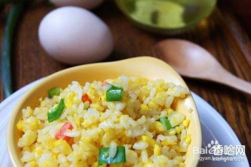 怎样做蛋炒饭好吃视频